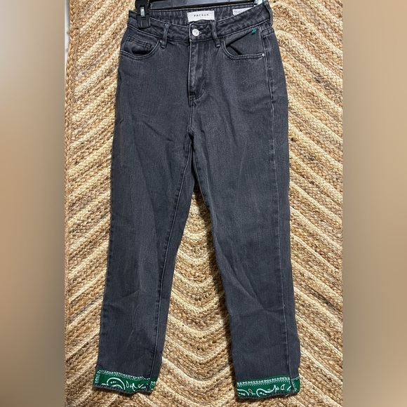 PacSun Denim - Pacsun Women's Green & White Paisley Embroidered Dark Grey Mom Jeans,Size 24